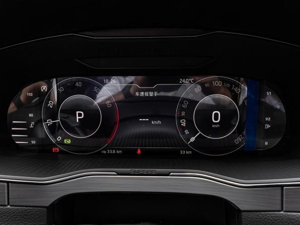 Skoda Superb III Рестайлинг с пробегом 2025 года, цена 3 200 000 рублей, 33 км, лифтбек, Автокод Объявления