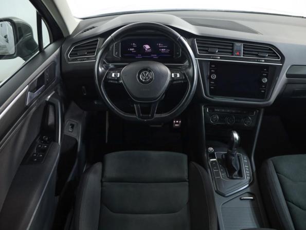 Volkswagen Tiguan II с пробегом 2019 года, цена 1 949 000 рублей, 150085 км, внедорожник, Автокод Объявления