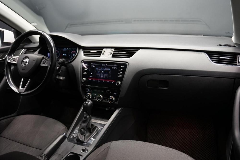Skoda Octavia III (A7) Рестайлинг Крым  - изображение 23