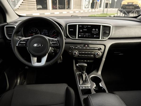 Kia Sportage IV Рестайлинг с пробегом 2020 года, цена 2 035 000 рублей, 135141 км, внедорожник, Автокод Объявления
