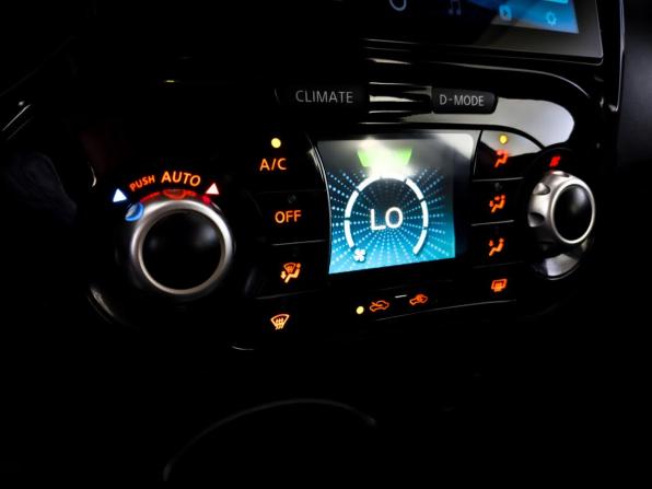 Nissan Juke I Рестайлинг с пробегом 2015 года, цена 1 350 000 рублей, 107987 км, внедорожник, Автокод Объявления