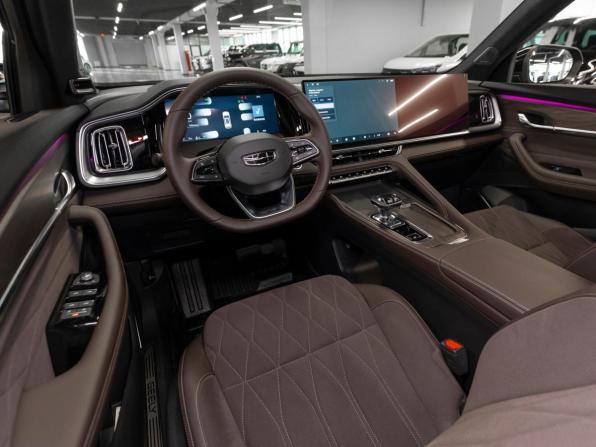 Geely Monjaro I Рестайлинг 2 с пробегом 2025 года, цена 4 000 000 рублей, 1000 км, внедорожник, Автокод Объявления