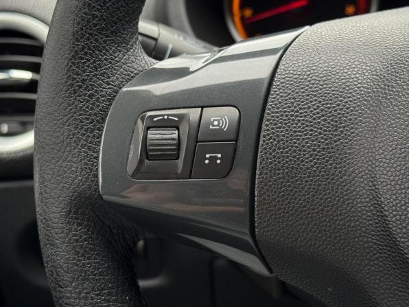 Opel Corsa D Рестайлинг II с пробегом 2011 года, цена 649 000 рублей, 203108 км, хэтчбек, Автокод Объявления