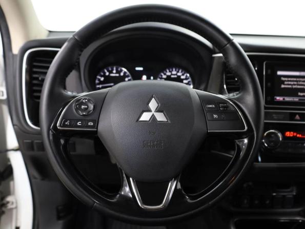 Mitsubishi Outlander III Рестайлинг 3 с пробегом 2019 года, цена 1 900 000 рублей, 244905 км, внедорожник, Автокод Объявления