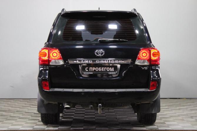 Toyota Land Cruiser 200 Series Рестайлинг 1 с пробегом 2014 года, цена 3 249 000 рублей, 295588 км, внедорожник, Автокод Объявления