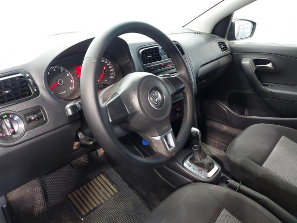 Volkswagen Polo V с пробегом 2012 года, цена 650 000 рублей, 208500 км, седан, Автокод Объявления