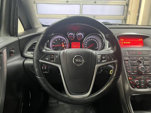 Opel Astra J с пробегом 2011 года, цена 725 000 рублей, 161150 км, хэтчбек, Автокод Объявления