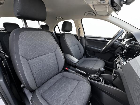 Volkswagen Polo VI с пробегом 2021 года, цена 1 820 000 рублей, 33779 км, лифтбек, Автокод Объявления
