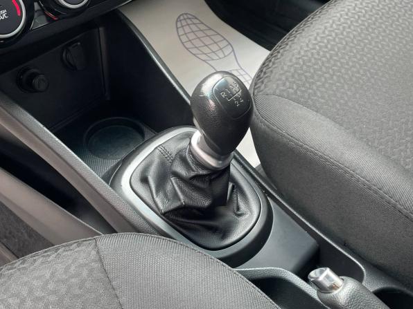 Kia Rio III Рестайлинг с пробегом 2015 года, цена 899 000 рублей, 178522 км, хэтчбек, Автокод Объявления