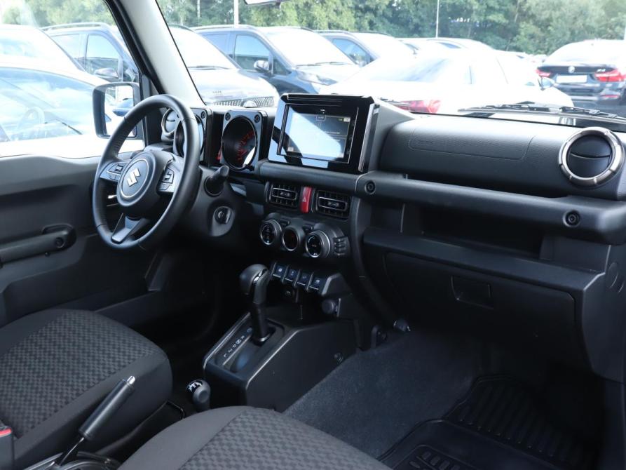 Suzuki Jimny IV Москва  - изображение 9