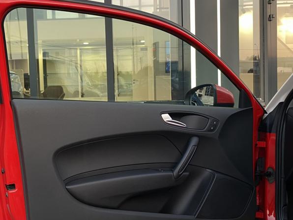 Audi A1 I (8X) с пробегом 2012 года, цена 1 039 000 рублей, 100708 км, хэтчбек, Автокод Объявления
