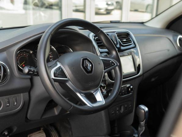 Renault Sandero II Рестайлинг с пробегом 2021 года, цена 1 400 000 рублей, 65351 км, хэтчбек, Автокод Объявления