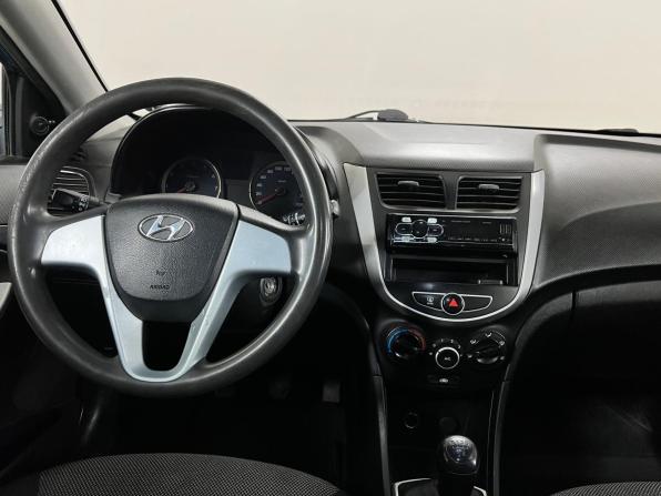Hyundai Solaris I с пробегом 2012 года, цена 450 000 рублей, 278466 км, хэтчбек, Автокод Объявления