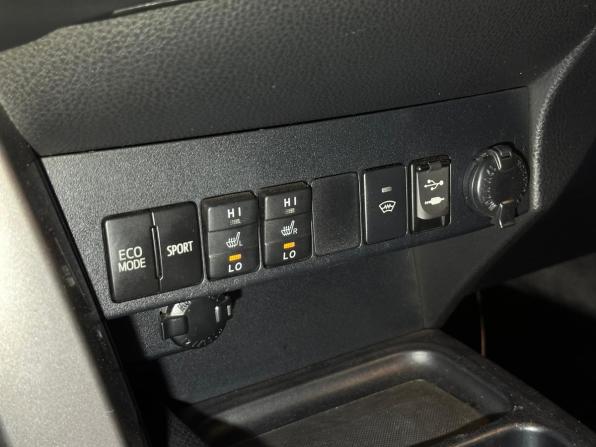 Toyota RAV4 IV (XA40) Рестайлинг с пробегом 2016 года, цена 2 332 000 рублей, 163283 км, внедорожник, Автокод Объявления