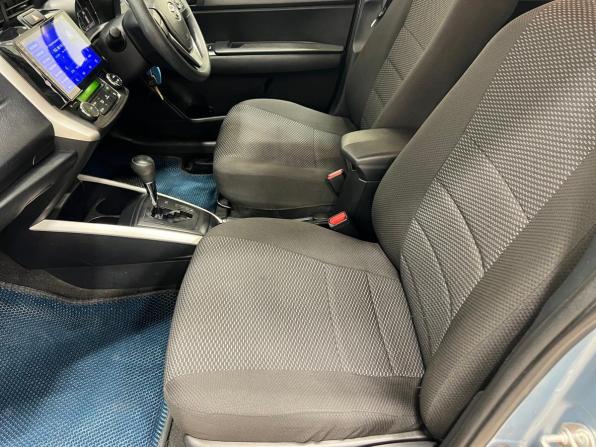 Toyota Corolla XI (E160 E170 E180) Рестайлинг 1 с пробегом 2016 года, цена 1 235 000 рублей, 90000 км, универсал, Автокод Объявления