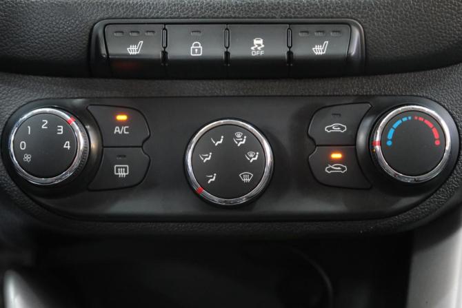 Kia Ceed II с пробегом 2013 года, цена 1 299 000 рублей, 97266 км, хэтчбек, Автокод Объявления