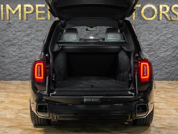 Rolls-Royce Cullinan I Рестайлинг с пробегом 2025 года, цена 67 500 000 рублей, 449 км, внедорожник, Автокод Объявления