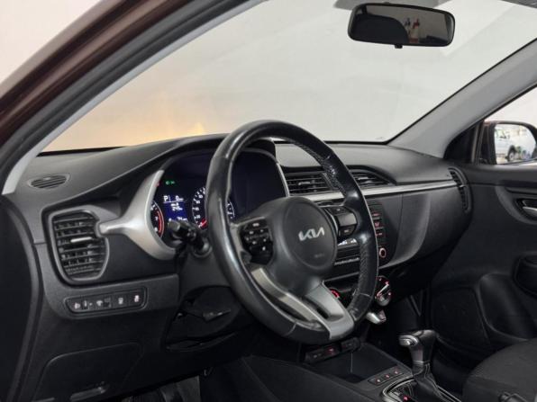 Kia Rio IV Рестайлинг с пробегом 2021 года, цена 1 399 000 рублей, 158745 км, хэтчбек, Автокод Объявления
