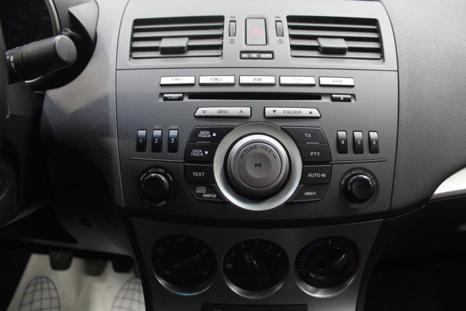 Mazda 3 II (BL) Рестайлинг с пробегом 2011 года, цена 779 000 рублей, 158000 км, седан, Автокод Объявления