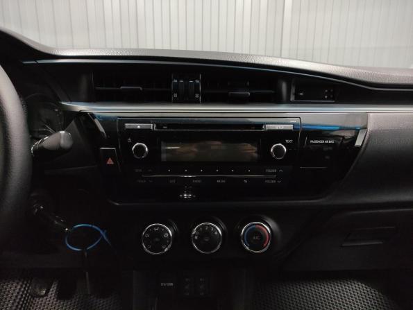 Toyota Corolla XI (E160 E170 E180) с пробегом 2013 года, цена 1 150 000 рублей, 217150 км, седан, Автокод Объявления