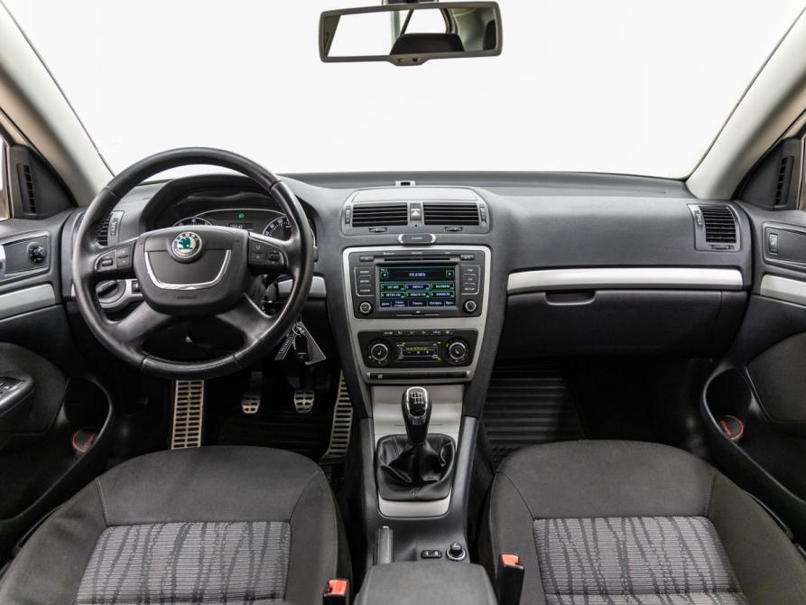 Skoda Octavia II (A5) Рестайлинг Волгоград  - изображение 13