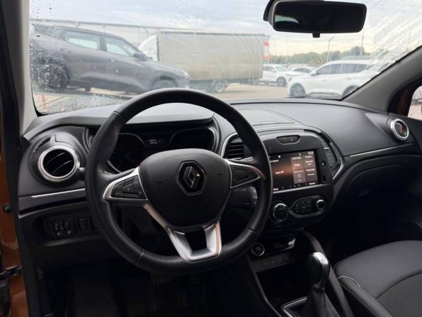 Renault Kaptur I Рестайлинг с пробегом 2021 года, цена 1 700 000 рублей, 59946 км, внедорожник, Автокод Объявления