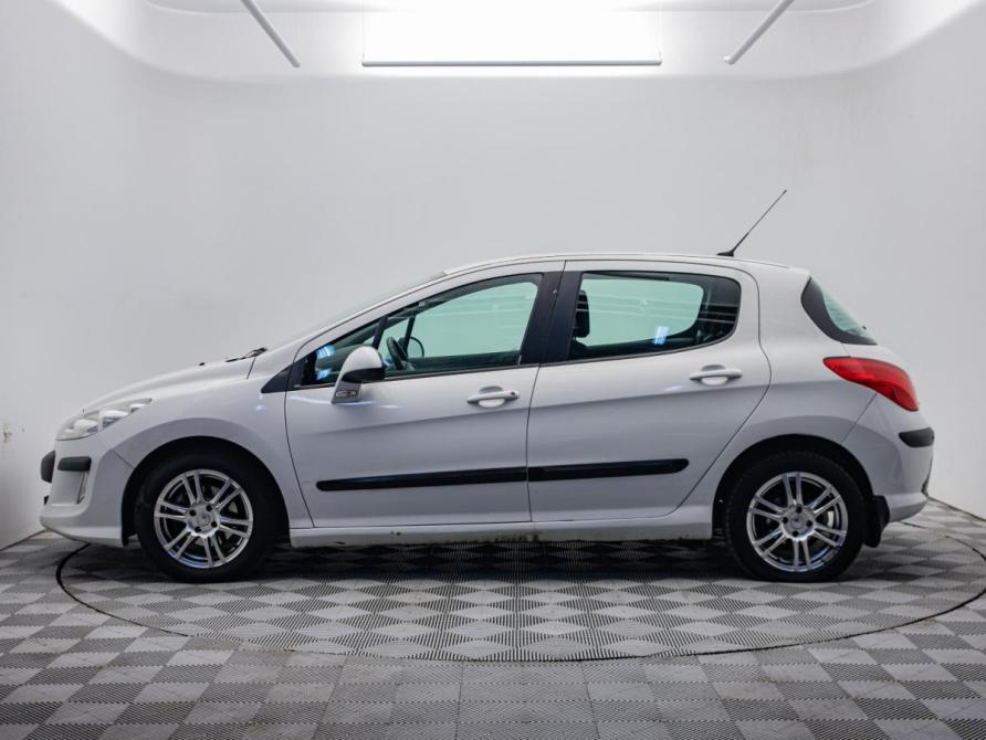 Peugeot 308 I Москва  - изображение 2