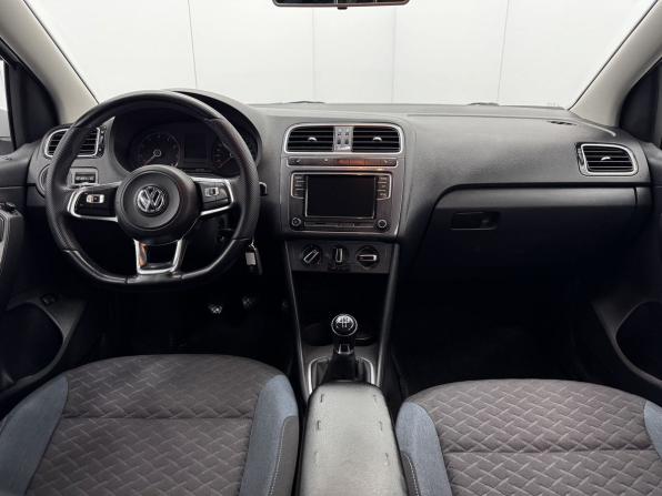 Volkswagen Polo V Рестайлинг с пробегом 2019 года, цена 1 098 000 рублей, 157094 км, седан, Автокод Объявления
