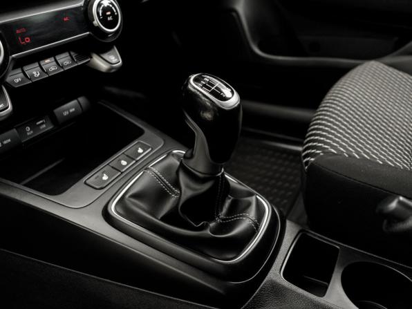 Kia Rio IV с пробегом 2018 года, цена 1 630 000 рублей, 61810 км, хэтчбек, Автокод Объявления