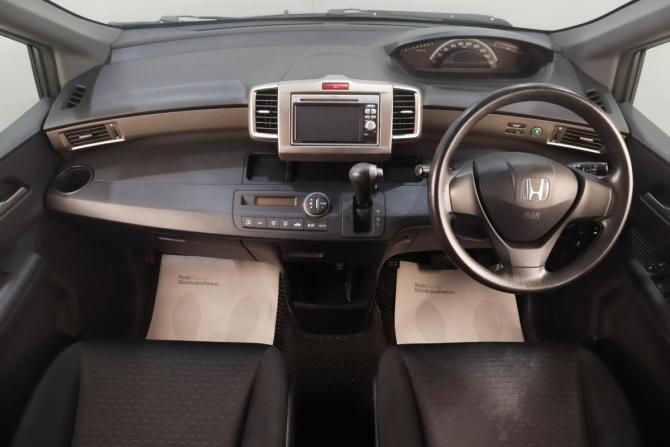 Honda Freed I с пробегом 2011 года, цена 1 049 000 рублей, 170067 км, компактвэн, Автокод Объявления