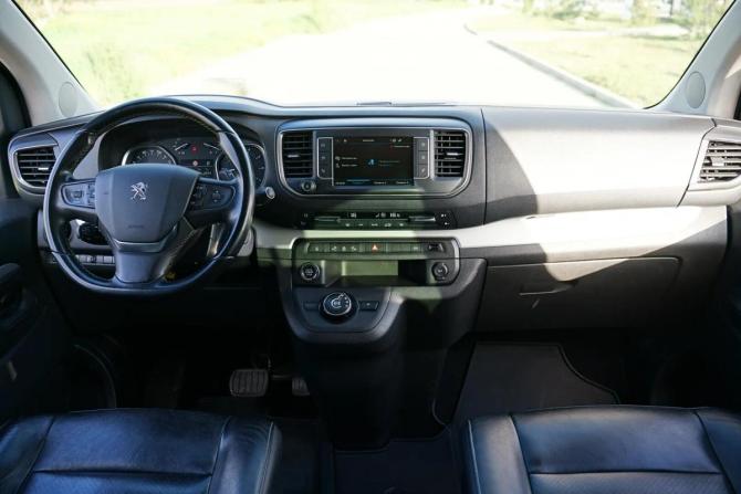 Peugeot Traveller I с пробегом 2019 года, цена 3 750 000 рублей, 123000 км, минивэн, Автокод Объявления