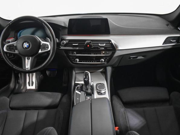 BMW 5 серии VII (G30/G31/G38) с пробегом 2018 года, цена 3 128 960 рублей, 160155 км, седан, Автокод Объявления