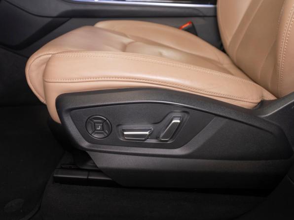 Audi Q8 I (4M) с пробегом 2018 года, цена 6 800 000 рублей, 124703 км, внедорожник, Автокод Объявления
