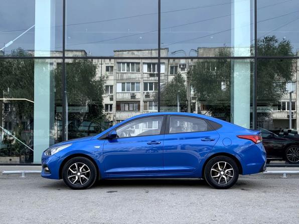 Hyundai Solaris II с пробегом 2019 года, цена 1 540 000 рублей, 53000 км, седан, Автокод Объявления