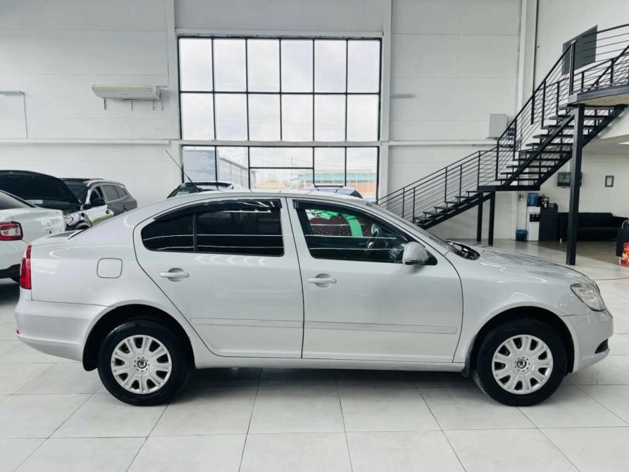 Skoda Octavia II (A5) Рестайлинг Шахты  - изображение 4
