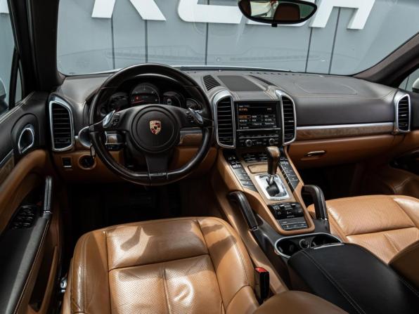 Porsche Cayenne II (958) с пробегом 2012 года, цена 2 570 000 рублей, 176251 км, внедорожник, Автокод Объявления
