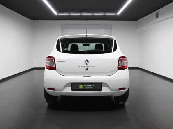 Renault Sandero II с пробегом 2017 года, цена 945 000 рублей, 95224 км, хэтчбек, Автокод Объявления