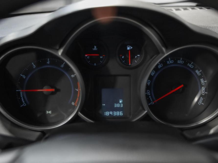 Chevrolet Cruze I Рестайлинг Санкт-Петербург  - изображение 13