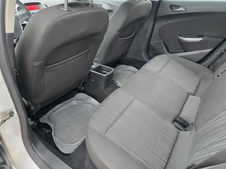 Opel Astra J Москва  - изображение 10