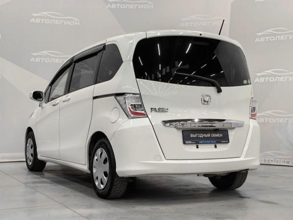 Honda Freed I Рестайлинг с пробегом 2013 года, цена 1 150 000 рублей, 170704 км, компактвэн, Автокод Объявления