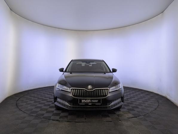 Skoda Superb III Рестайлинг с пробегом 2022 года, цена 3 400 000 рублей, 73321 км, лифтбек, Автокод Объявления