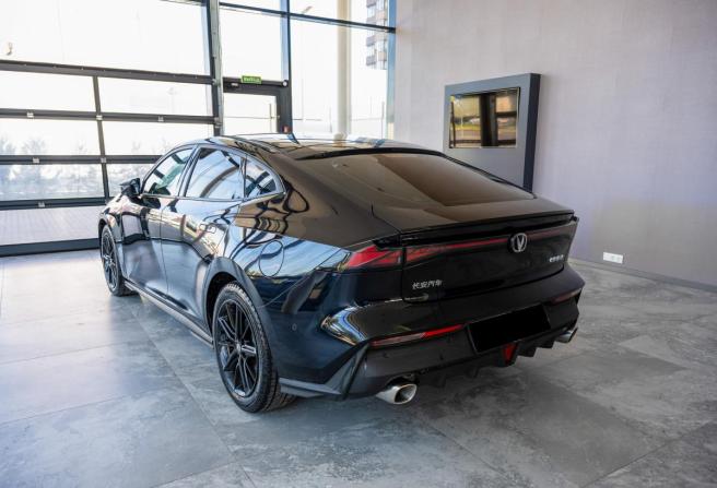 Changan UNI-V I с пробегом 2024 года, цена 3 350 000 рублей, 23453 км, лифтбек, Автокод Объявления