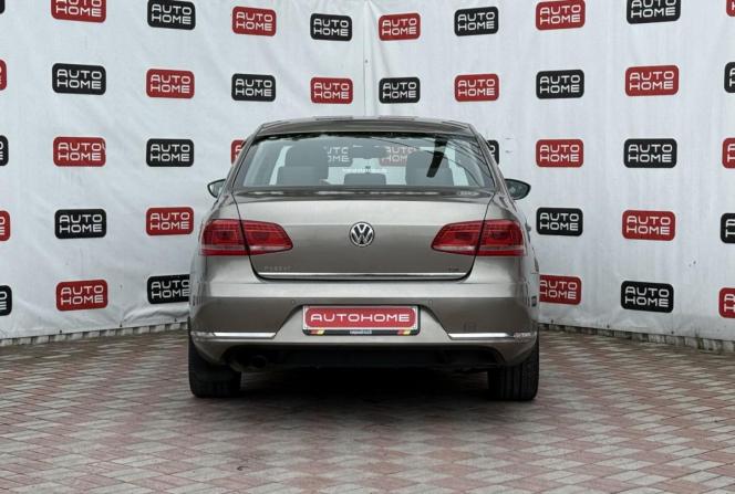 Volkswagen Passat B7 с пробегом 2013 года, цена 1 169 990 рублей, 221000 км, седан, Автокод Объявления