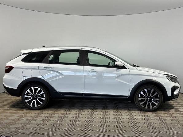 Lada (ВАЗ) Vesta I Рестайлинг (NG) с пробегом 2024 года, цена 1 640 000 рублей, 3589 км, универсал, Автокод Объявления