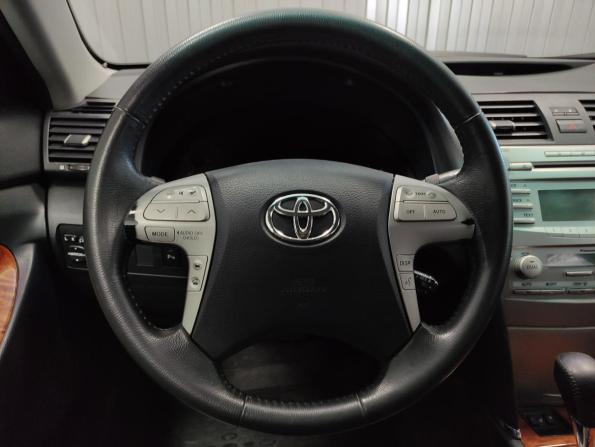 Toyota Camry VI (XV40) Рестайлинг с пробегом 2010 года, цена 1 390 000 рублей, 231470 км, седан, Автокод Объявления