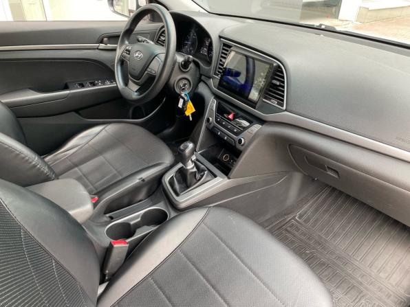 Hyundai Elantra VI (AD) с пробегом 2017 года, цена 1 129 000 рублей, 217000 км, седан, Автокод Объявления