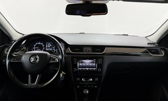 Skoda Rapid I Рестайлинг с пробегом 2017 года, цена 1 390 000 рублей, 152608 км, лифтбек, Автокод Объявления