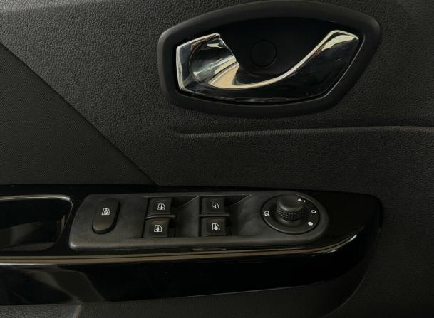 Renault Kaptur I с пробегом 2017 года, цена 1 085 000 рублей, 194334 км, внедорожник, Автокод Объявления