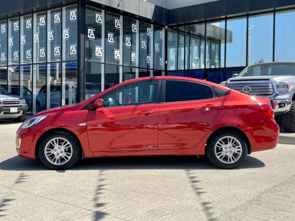 Hyundai Solaris I с пробегом 2011 года, цена 570 000 рублей, 227127 км, седан, Автокод Объявления