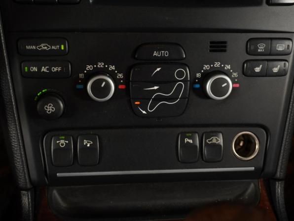 Volvo XC90 I Рестайлинг с пробегом 2014 года, цена 2 349 000 рублей, 177210 км, внедорожник, Автокод Объявления